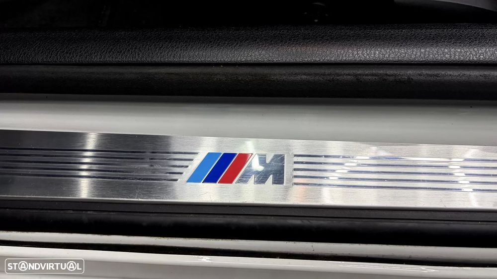 BMW Z4 35 is Auto - 36