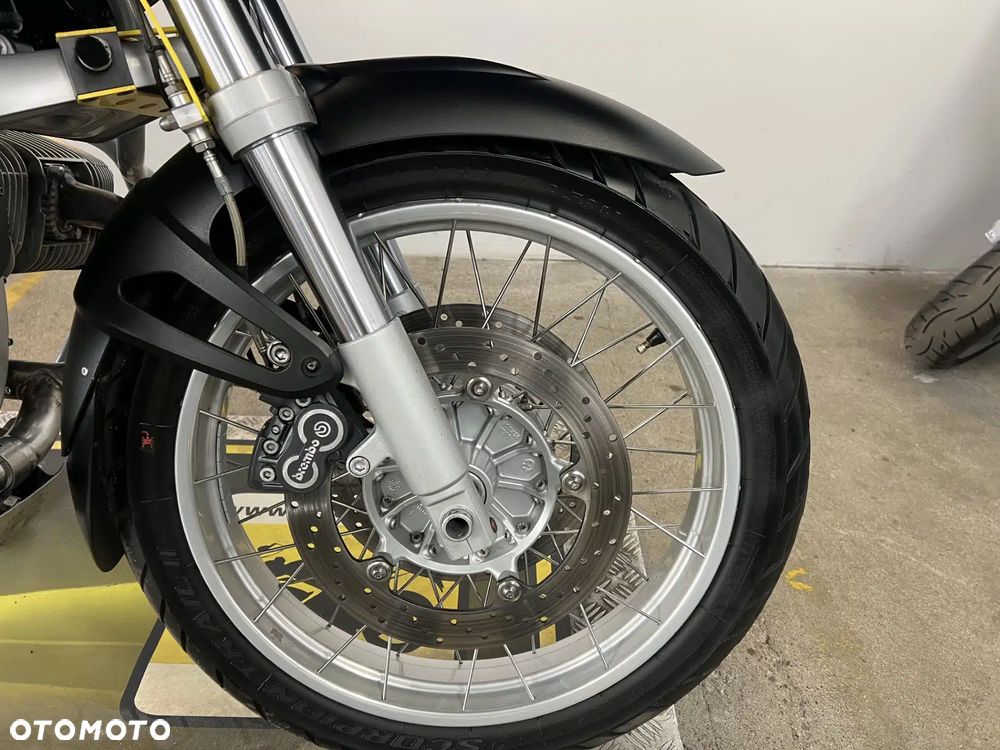 BMW R - 8