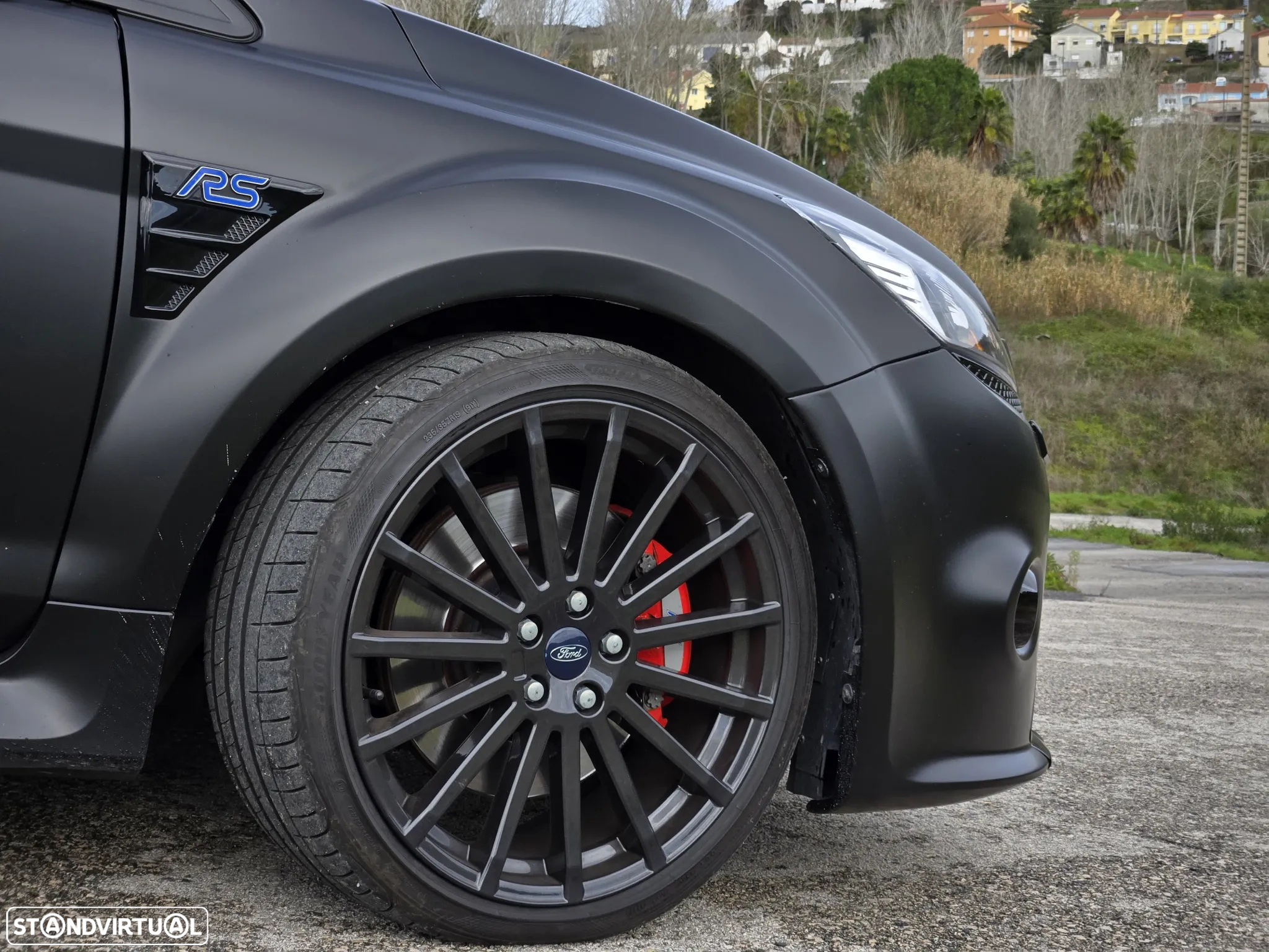 Ford Focus 2.3 EcoBoost RS - 28