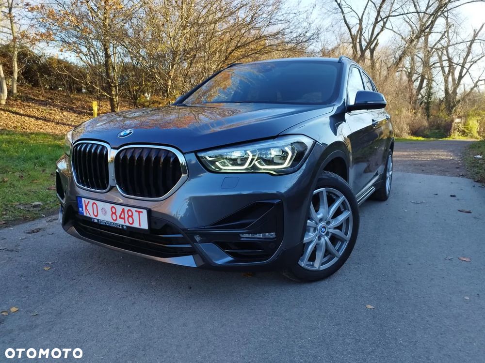 BMW X1 xDrive25e Sport Line - 2