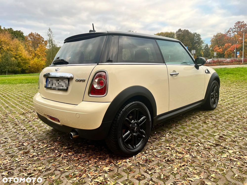 MINI Cooper 50 Mayfair - 2