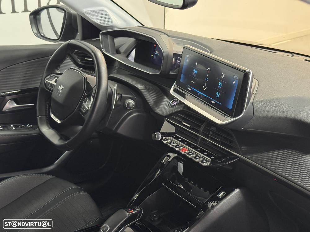 Peugeot 208 1.2 PureTech Allure EAT8 - 37
