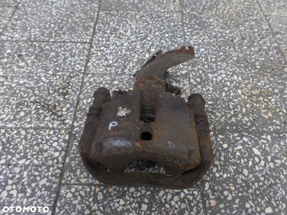 IVECO DAILY IV LIFT 35C 50C 11-14 ZACISK HAMULCOWY TYL PRAWY F 60 - 9