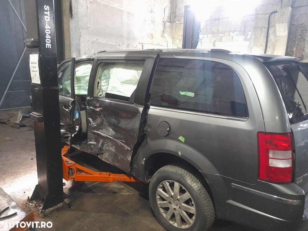 Fata usa drepata spate Chrysler Voyager 5 [2007 - 2011] 2.8 crdi vm64 - 6