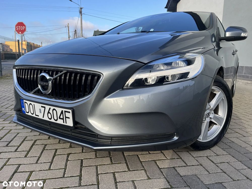 Volvo V40 T2 Drive-E Kinetic - 1