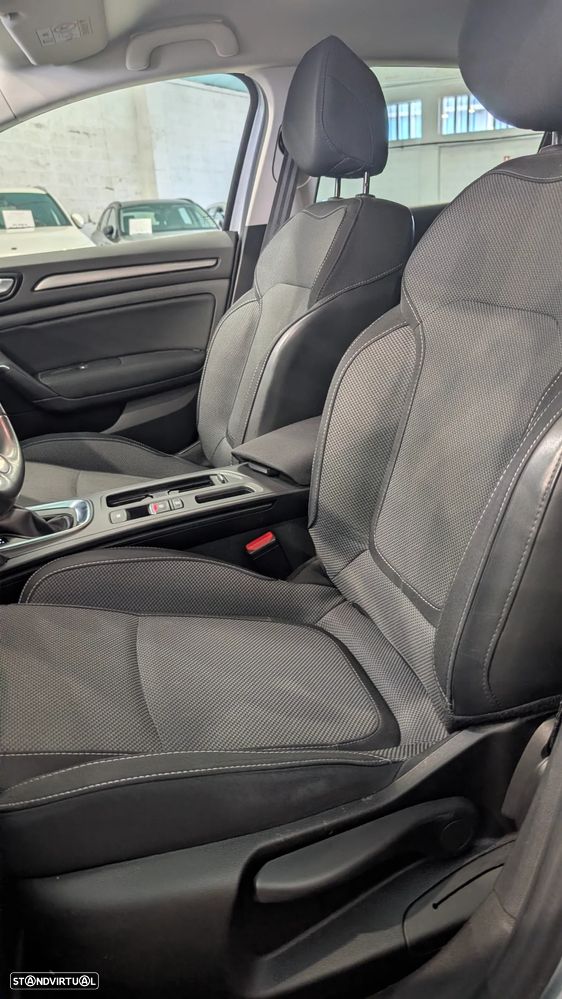 Renault Mégane Sport Tourer 1.5 Blue dCi Equilibre EDC - 15