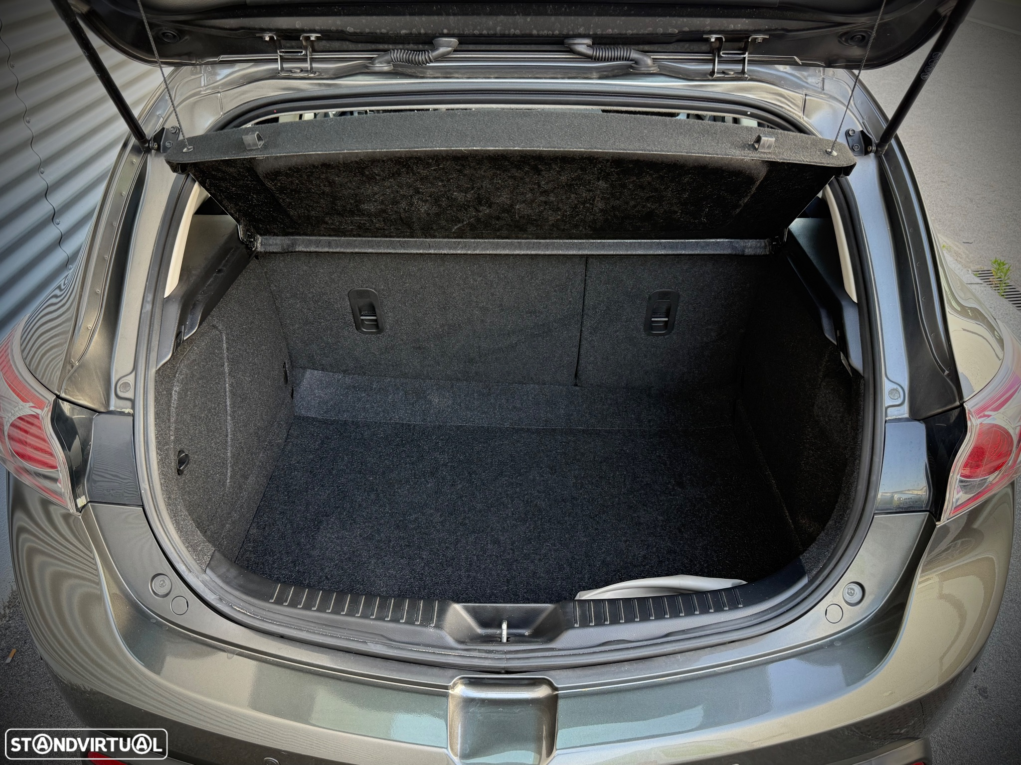 Mazda 3 MZ-CD 1.6 Exclusive Plus - 21