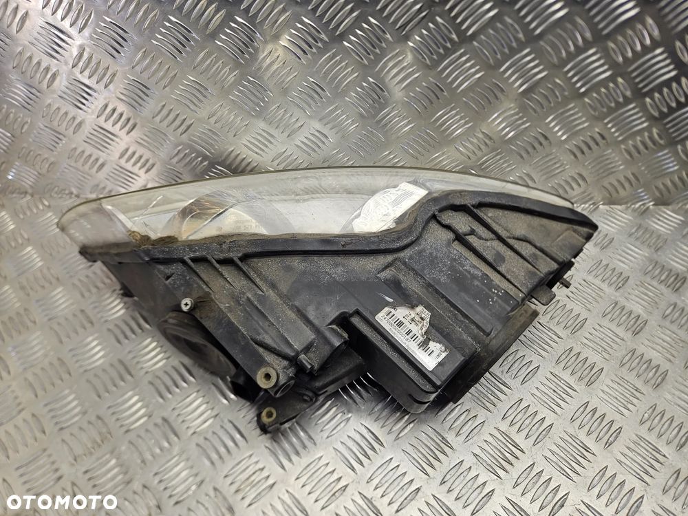 VW TOUAREG 7L LIFT 06-09R LAMPA PRZOD  PRAWA LEWA CENA ZA DWIE - 4