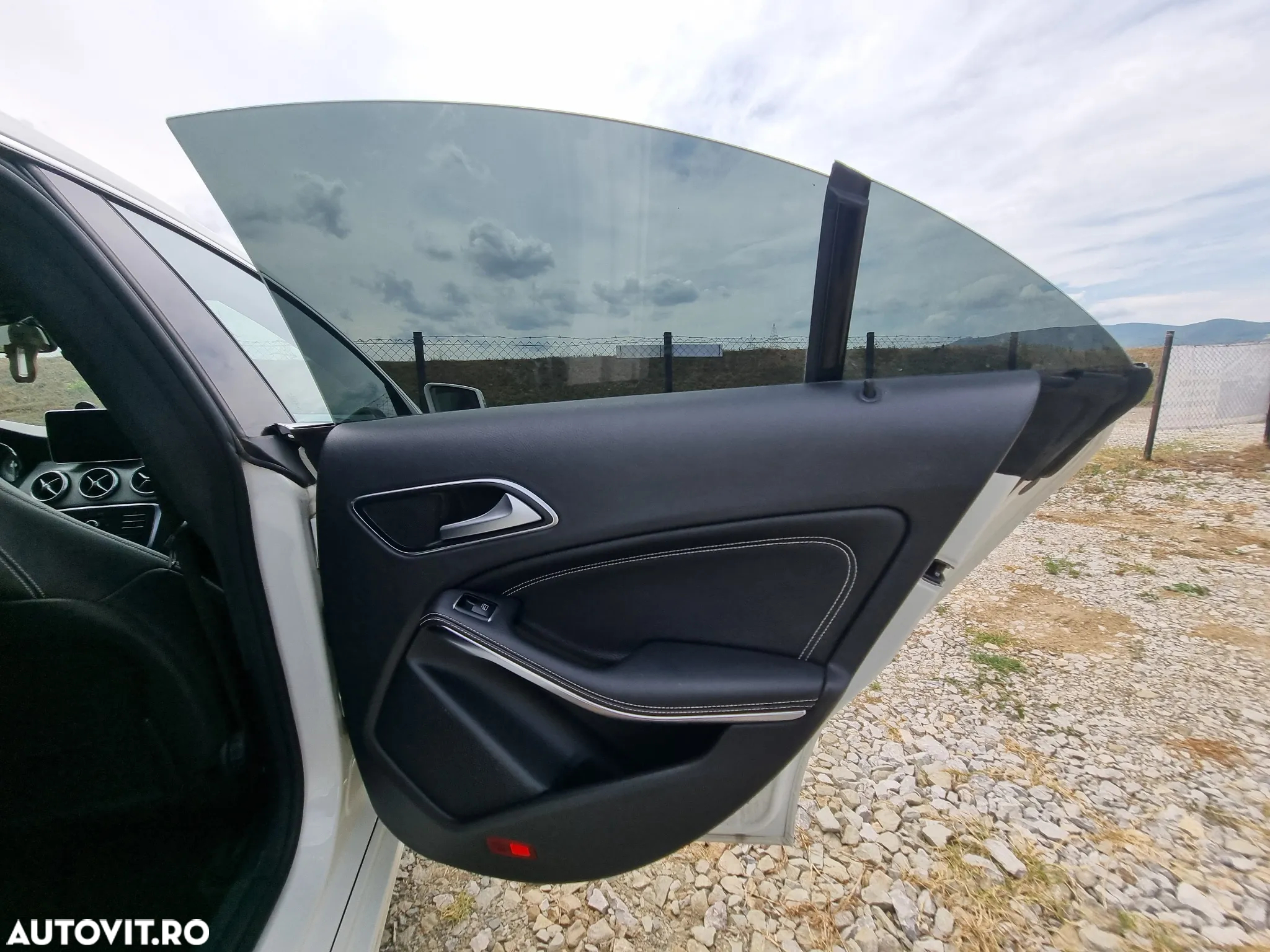 Mercedes-Benz CLA - 31