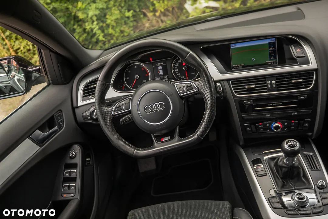 Audi A4 Avant 2.0 TDI DPF quattro S line Sportpaket - 38