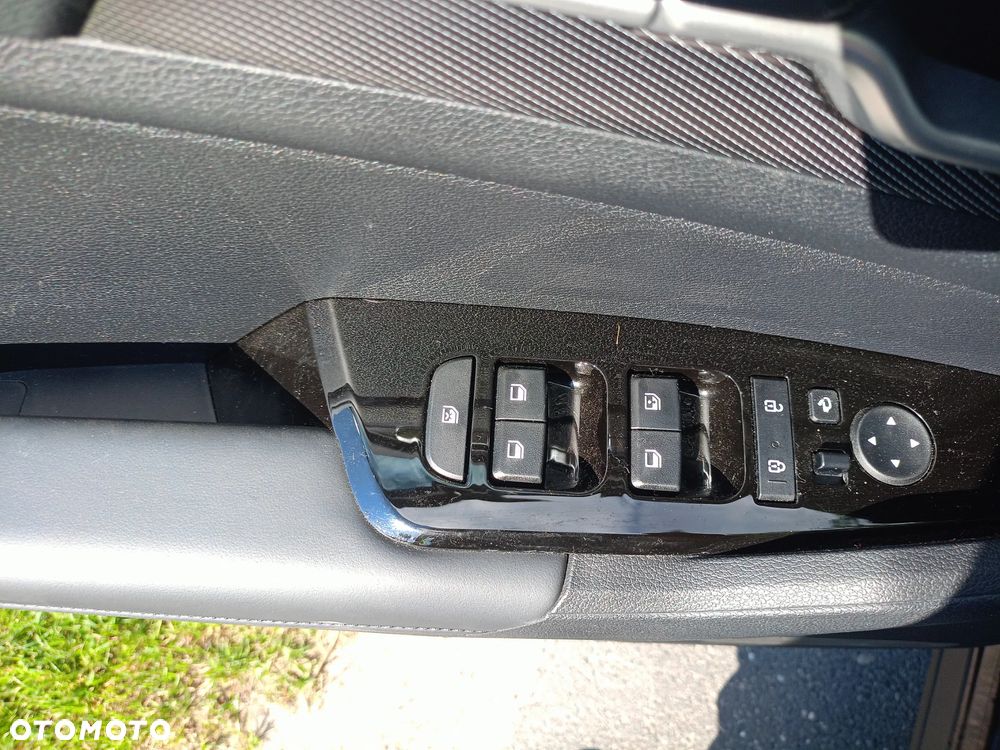Kia Sportage 1.6 T-GDI HEV Business Line 2WD - 18