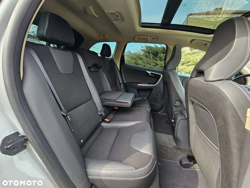 Volvo XC 60 D3 Momentum - 15