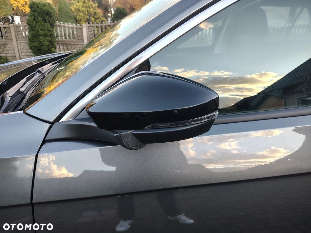 Volkswagen T-Roc 1.0 TSI OPF Style - 21