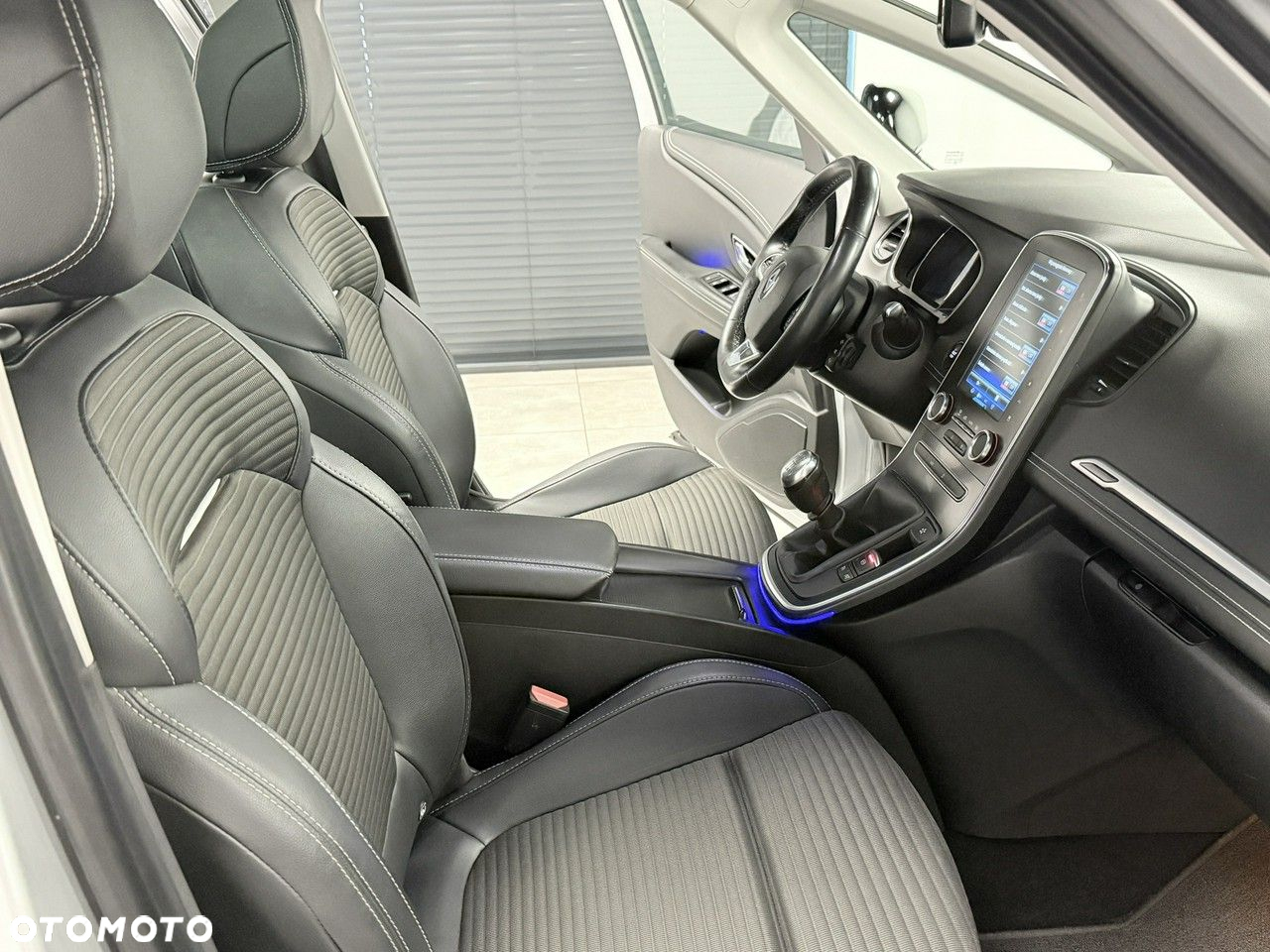 Renault Scenic ENERGY dCi 130 INTENS - 21