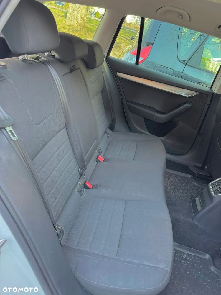 Skoda Octavia 1.6 TDI Clever DSG - 14