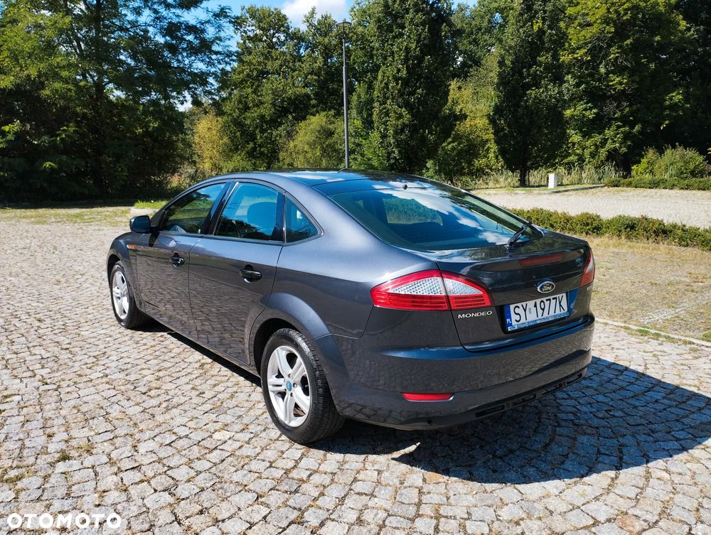 Ford Mondeo 2.0 TDCi Titanium - 14