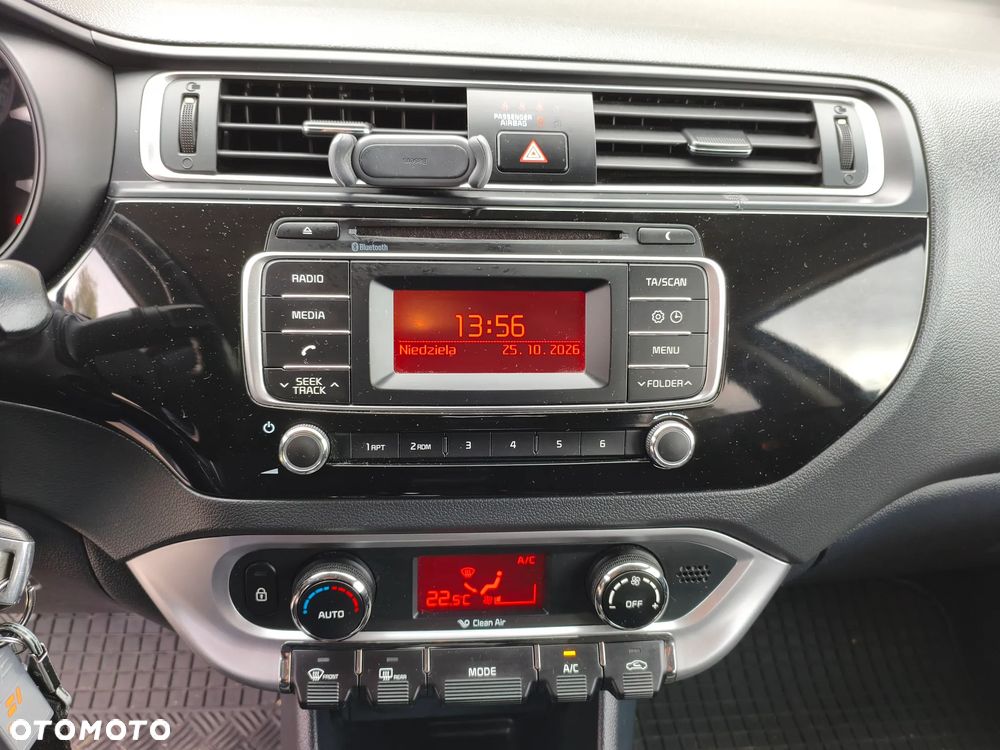 Kia Rio - 9