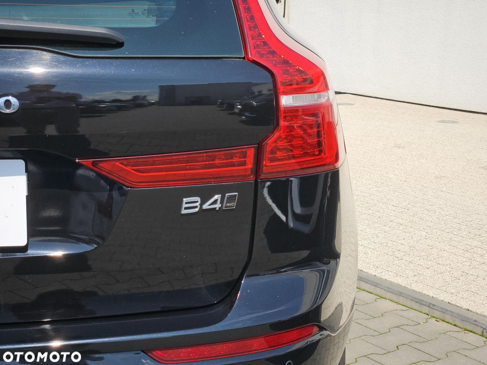 Volvo XC 60 B4 D AWD Momentum Pro - 31