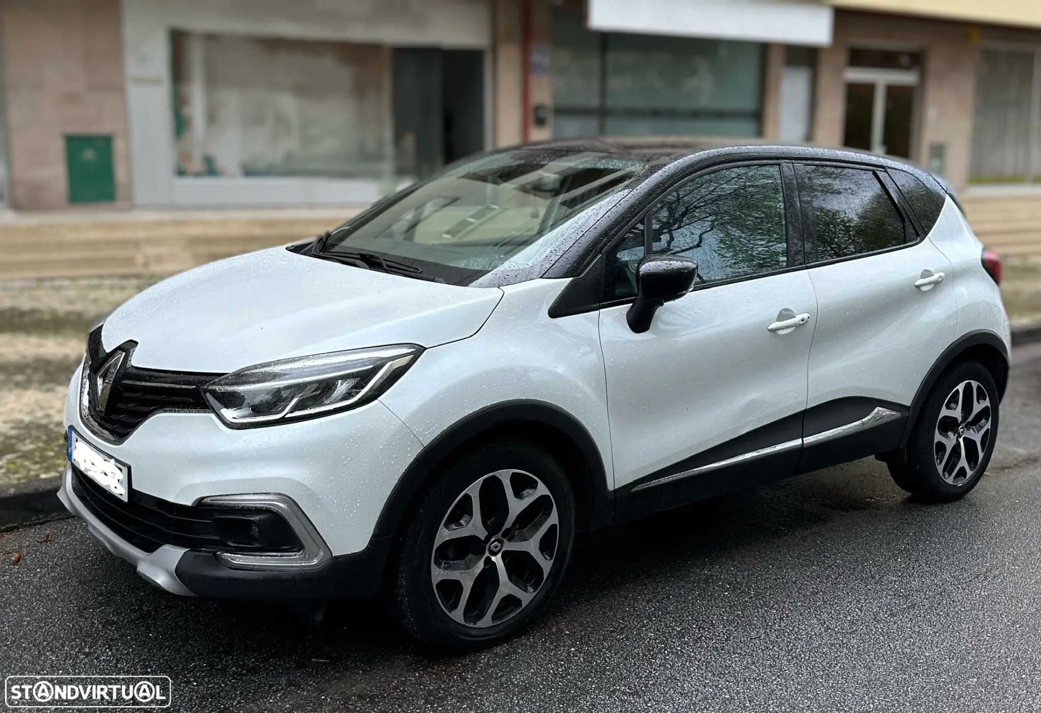 Renault Captur 1.5 dCi Exclusive EDC - 1