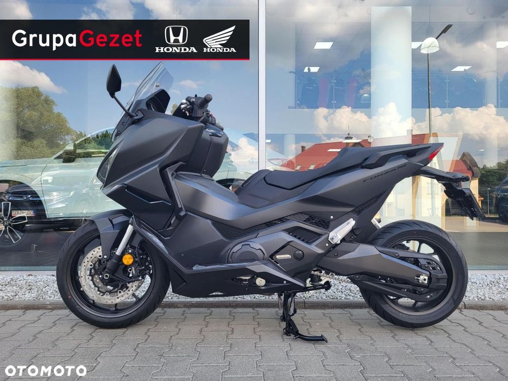 Honda NSS - 2