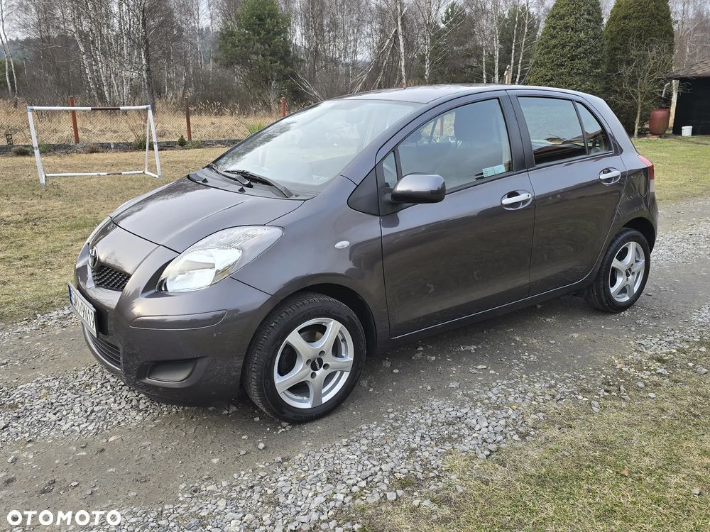 Toyota Yaris 1.33 Luna - 1