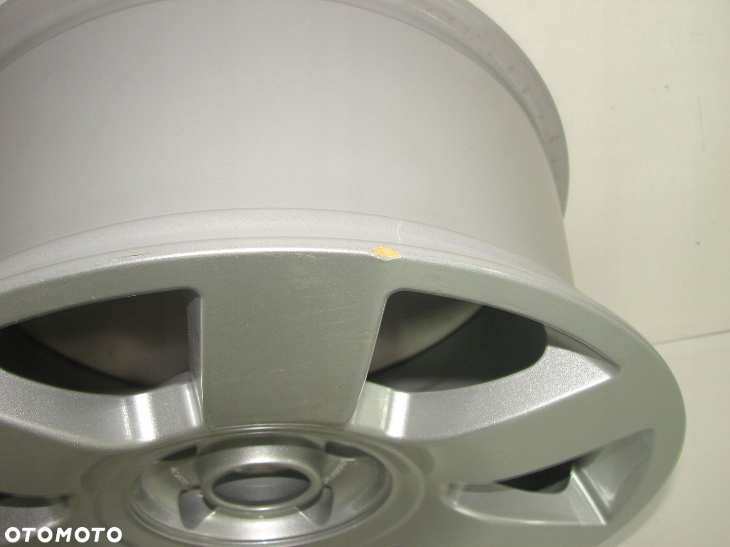 Felga aluminiowa AUDI A8 D3 03-10 8x17 4E0601025S - 3