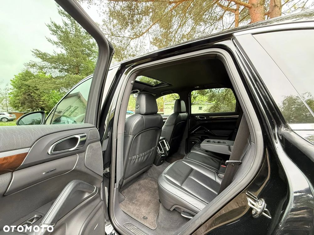 Porsche Cayenne - 24