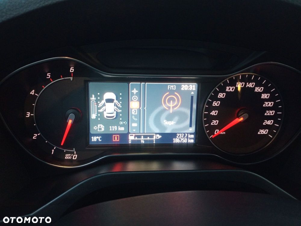 Ford S-Max 2.0 TDCi DPF Titanium - 22