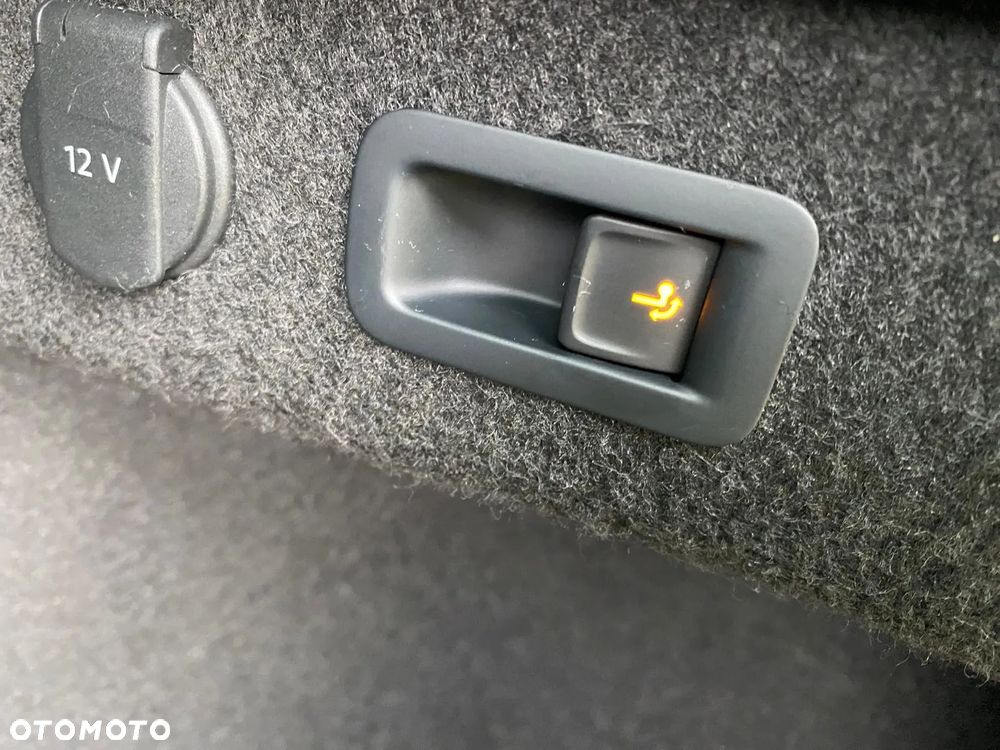 Volkswagen Passat - 23