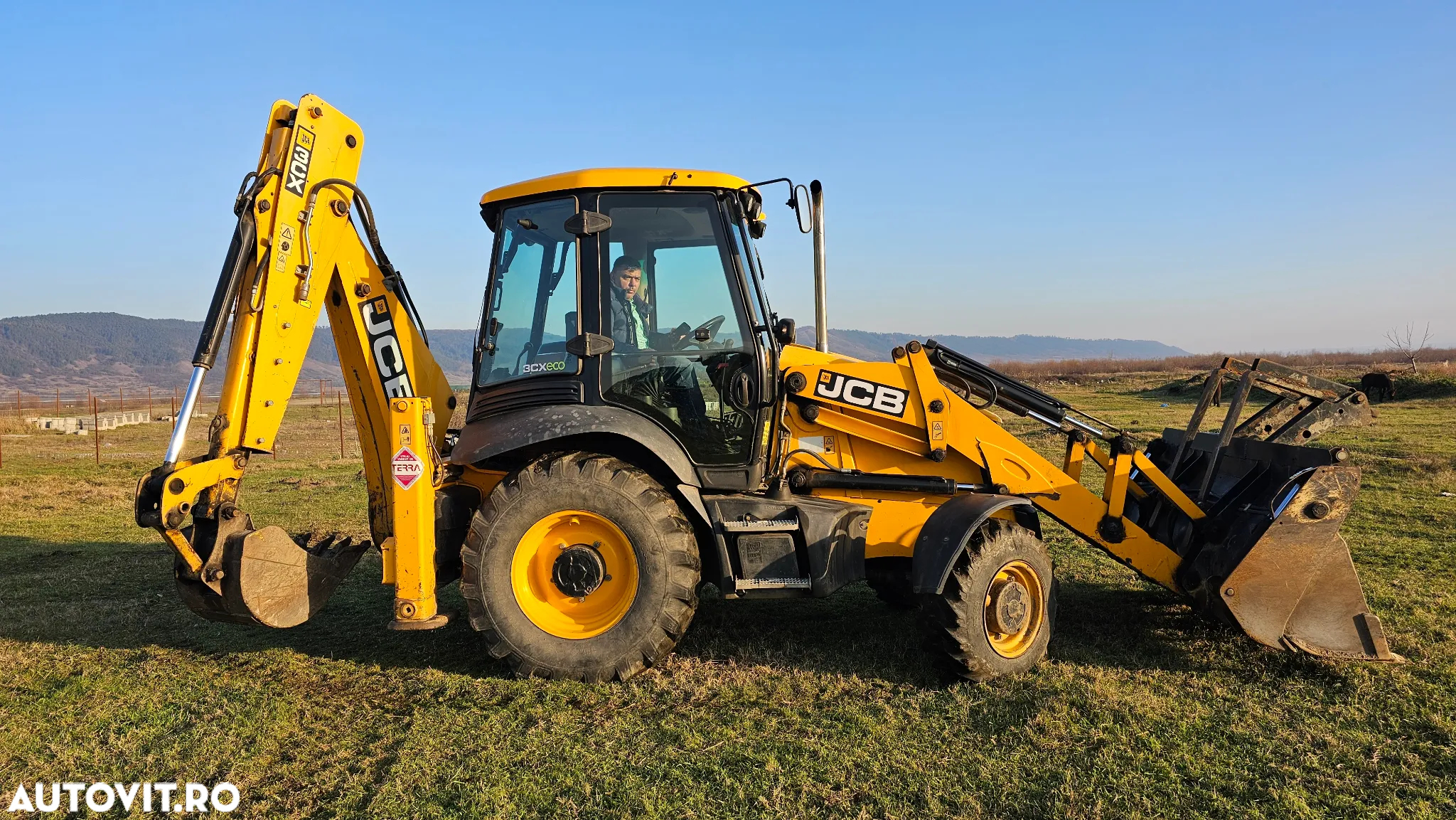 JCB 3CX Buldoexcavator - 10