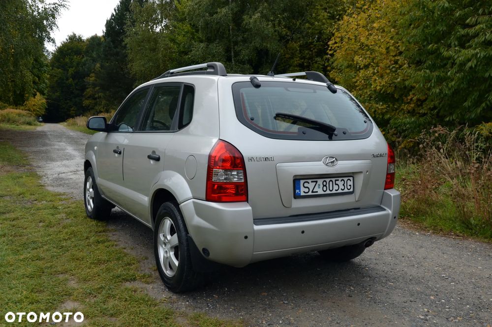 Hyundai Tucson 2.0 Comfort 2WD - 17