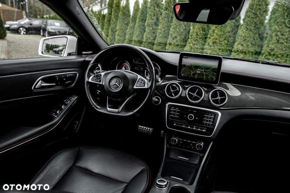 Mercedes-Benz CLA 250 4Matic 7G-DCT AMG Line - 27