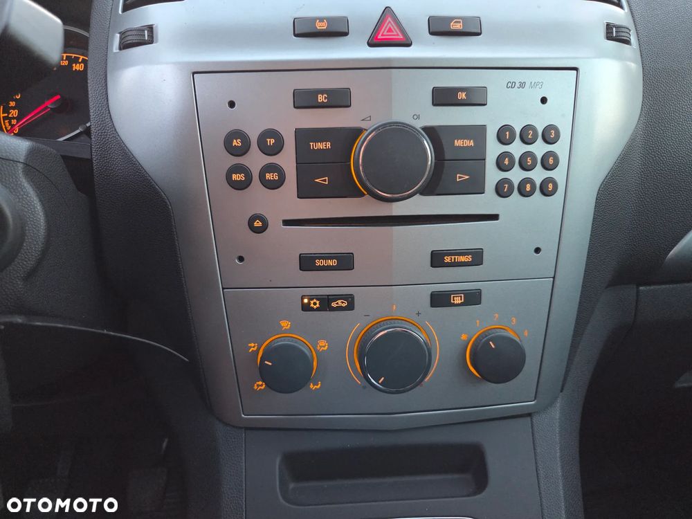 Opel Zafira 1.8 Family - 23