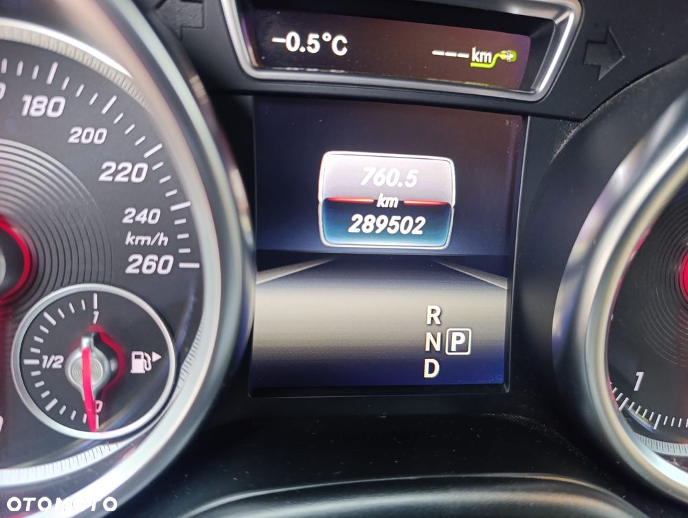 Mercedes-Benz GLE - 11