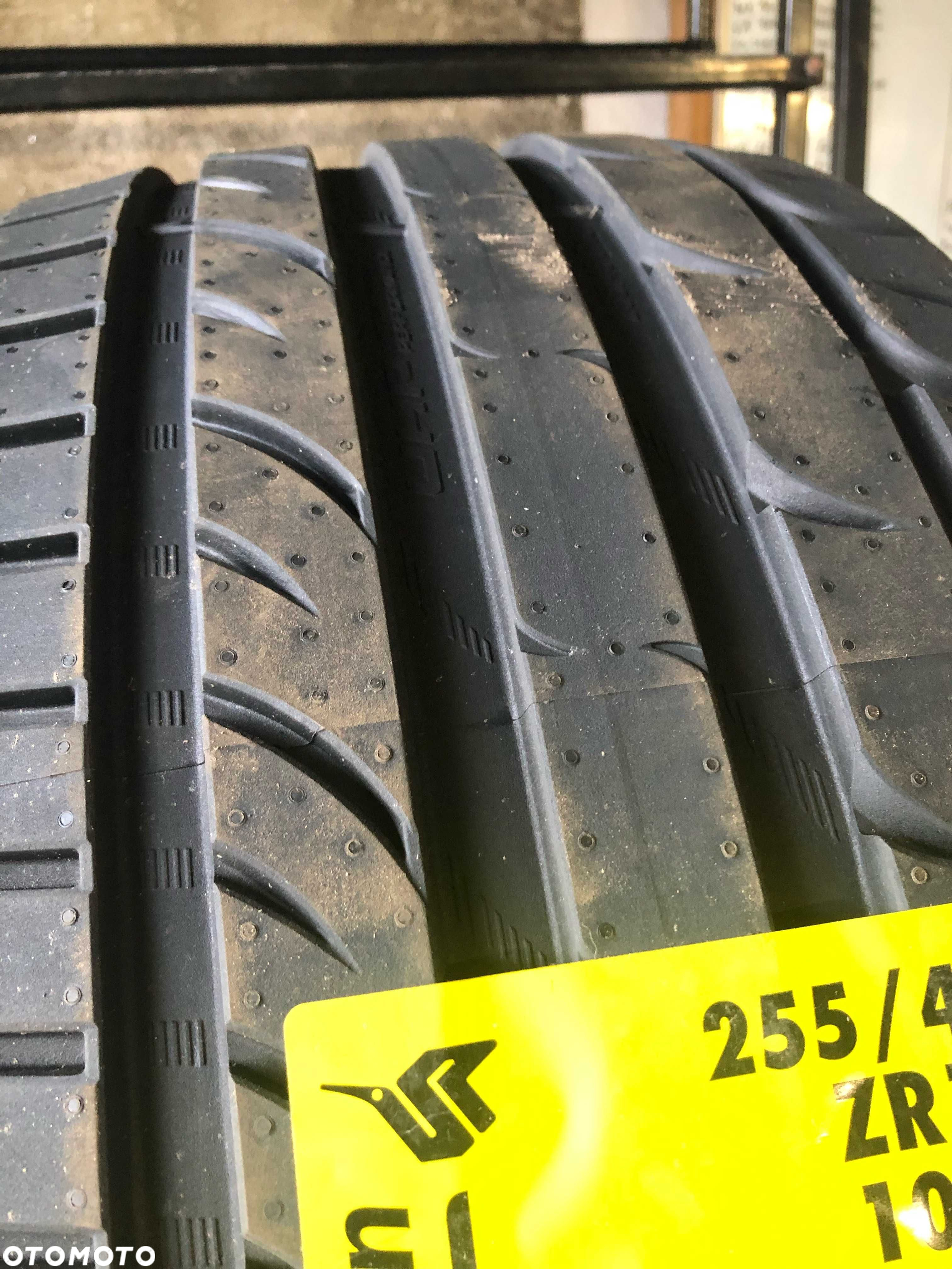255/45R18 Kormoran UHP opona pojedyncza nowa - 2