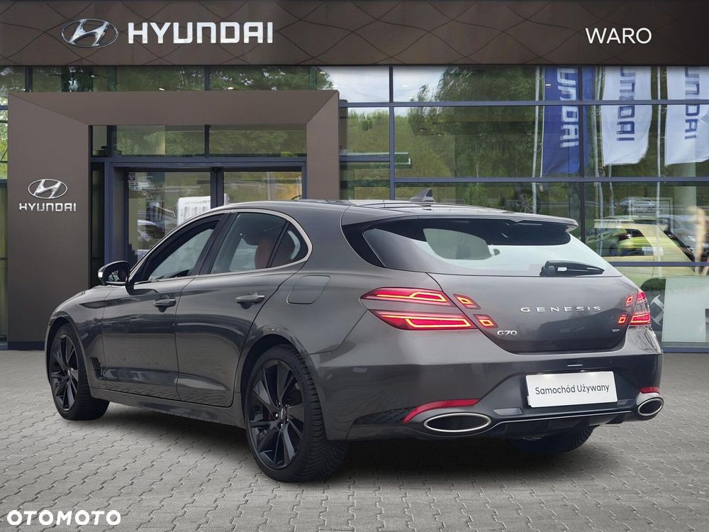 Genesis G70 - 4