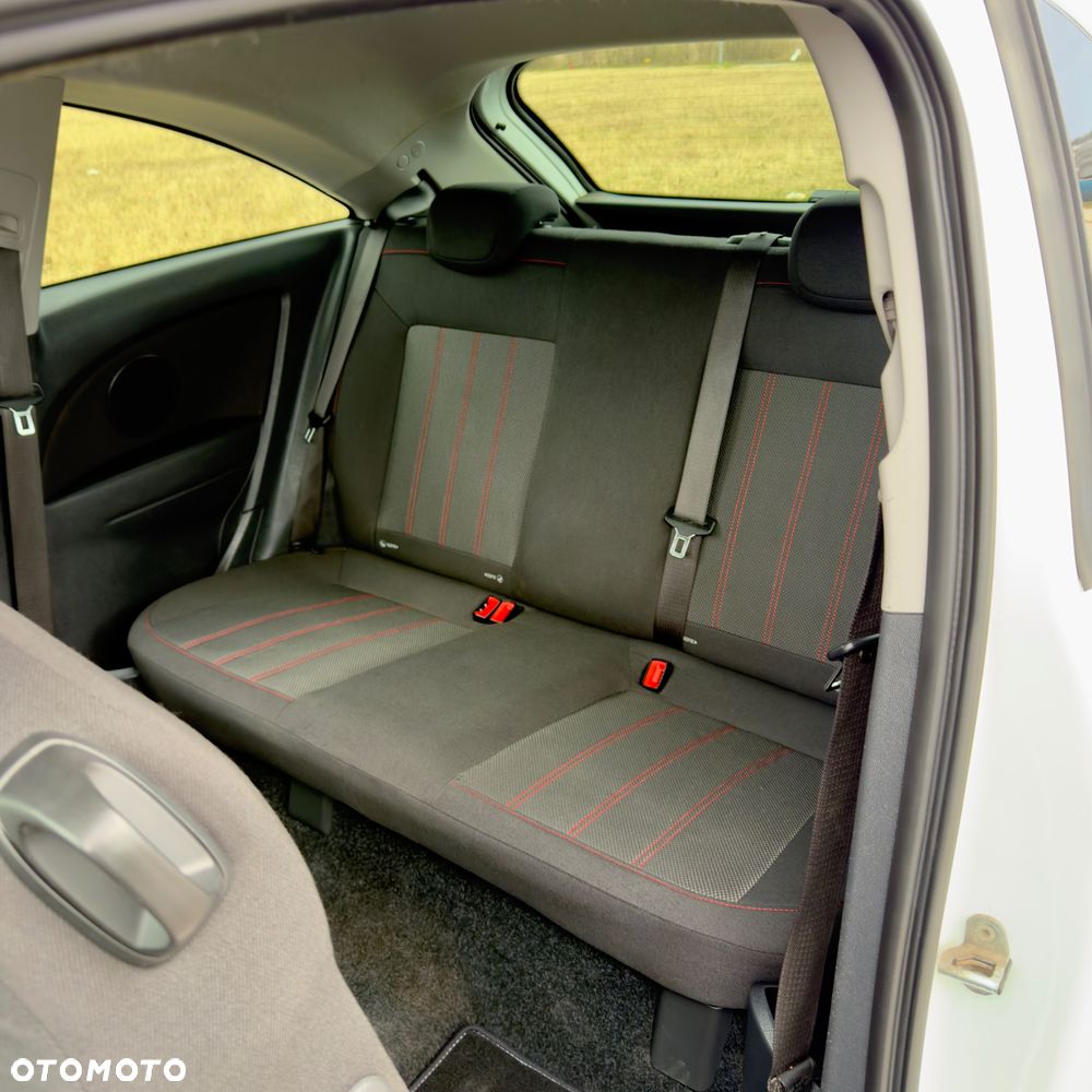 Opel Corsa 1.4 16V Color Edition - 18