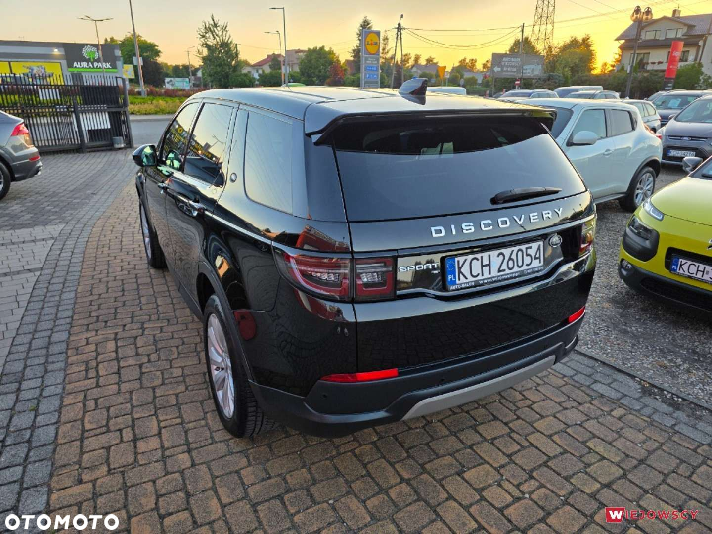 Land Rover Discovery Sport - 8