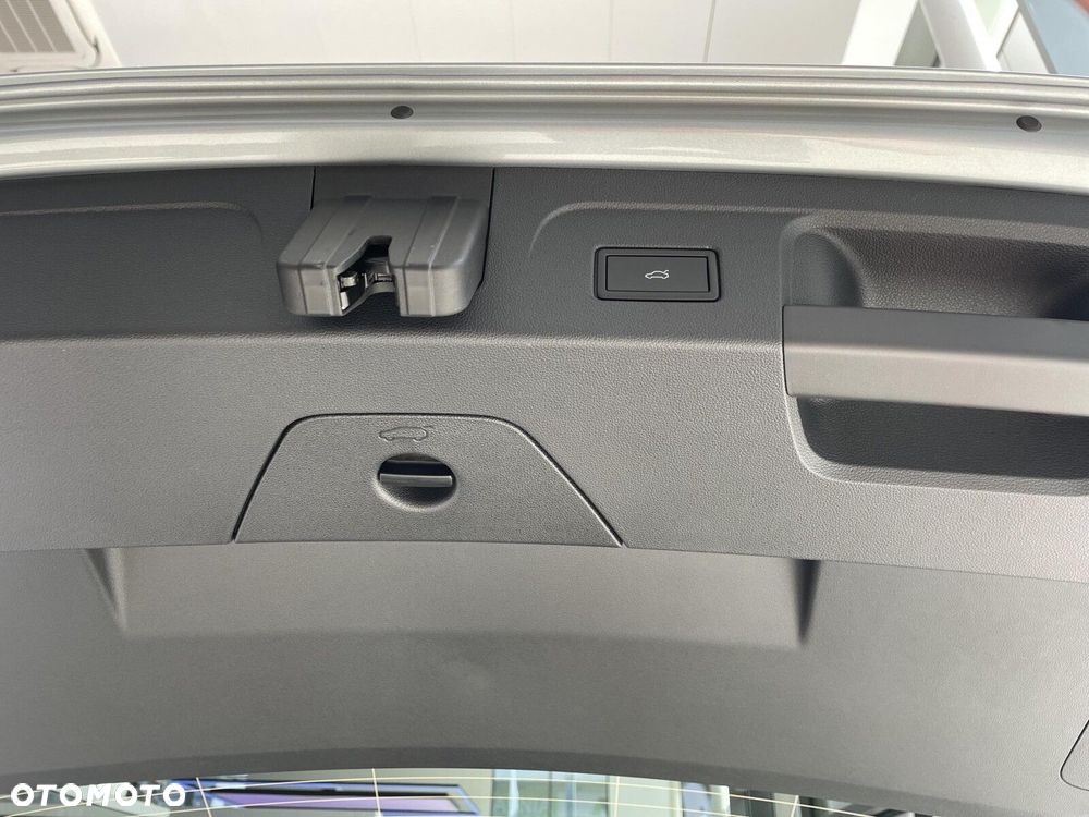 Volkswagen Touran 1.5 TSI EVO Comfortline Plus DSG - 24