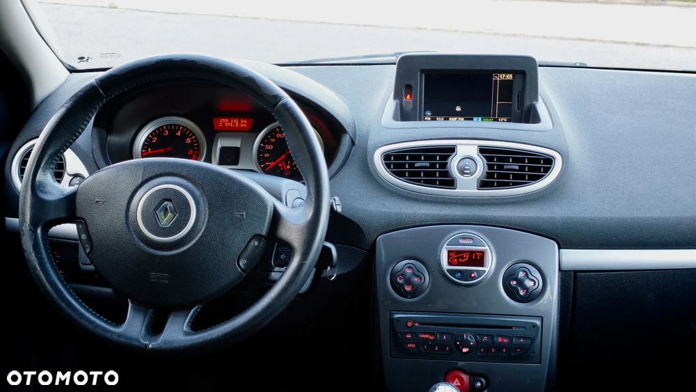 Renault Clio 1.2 16V 75 Night and Day - 14