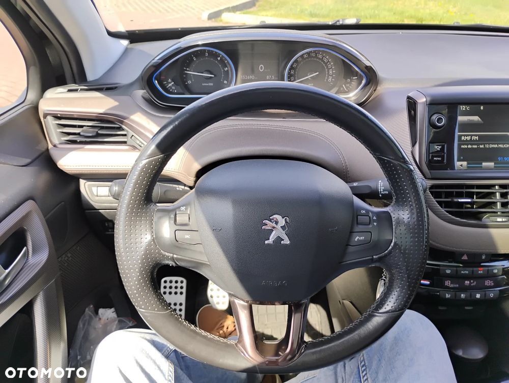 Peugeot 2008 e-HDi FAP 115 STOP & START Business-Line - 12