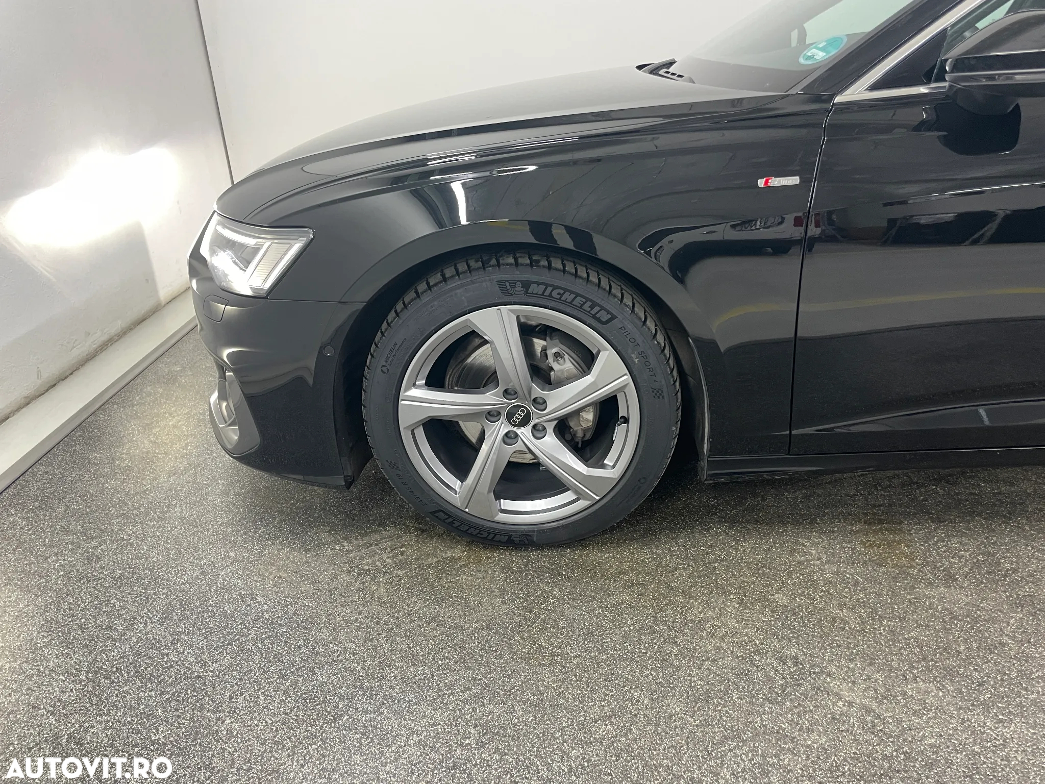 Audi A6 Avant 2.0 40 TDI quattro S tronic Design - 4