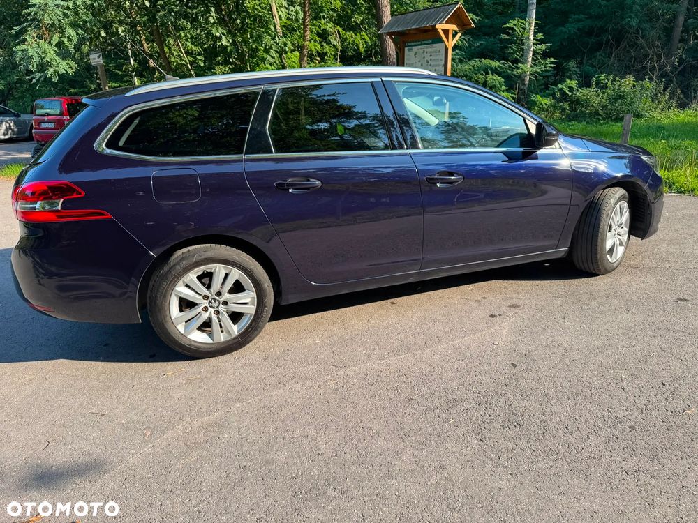 Peugeot 308 BlueHDi 130 Stop & Start Allure - 29