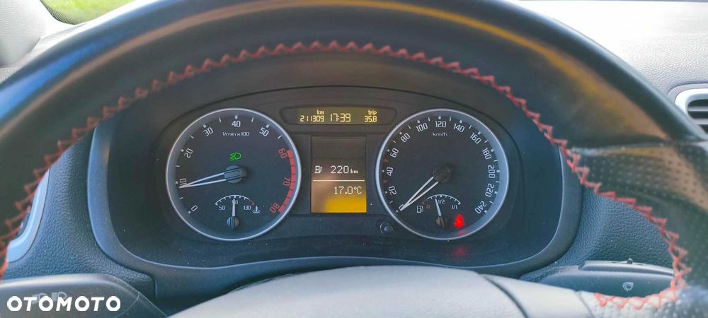 Skoda Fabia - 8