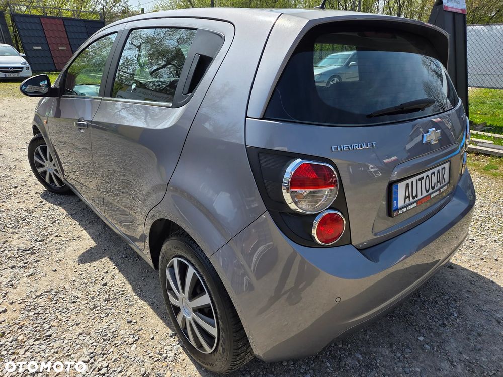 Chevrolet Aveo 1.6 LTZ - 14