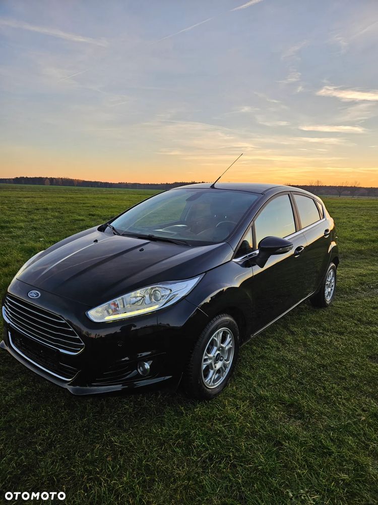 Ford Fiesta 1.0 EcoBoost S&S TITANIUM X - 11
