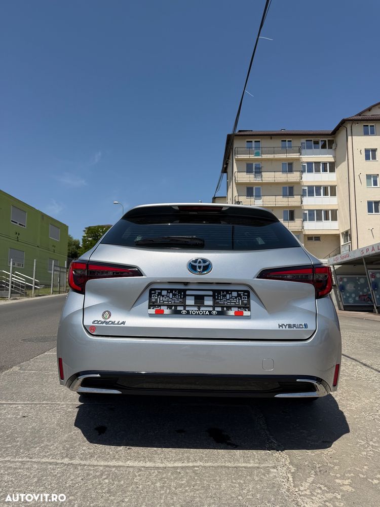 Toyota Corolla 1.8 HSD Business - 6