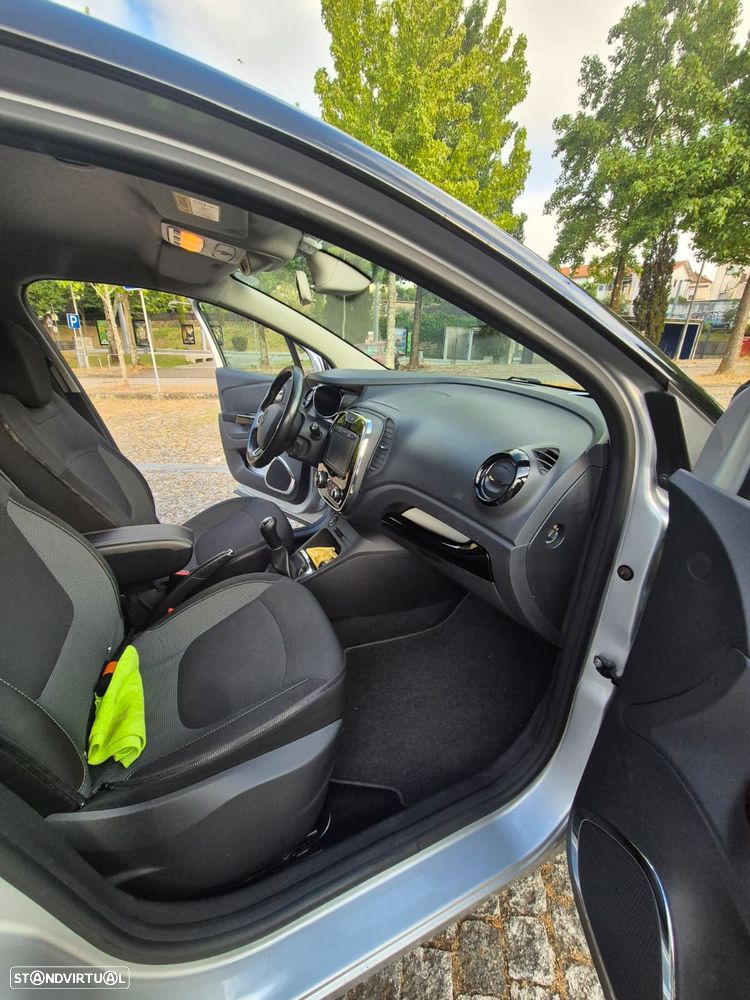 Renault Captur 1.5 dCi Exclusive C/Pneu - 17