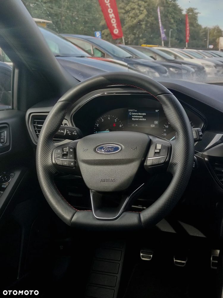 Ford Focus 1.5 EcoBoost Start-Stopp-System ST-LINE - 22