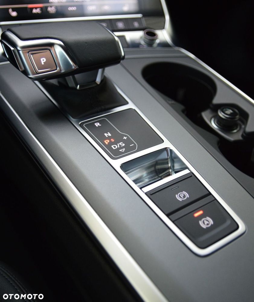 Audi A6 Avant - 32